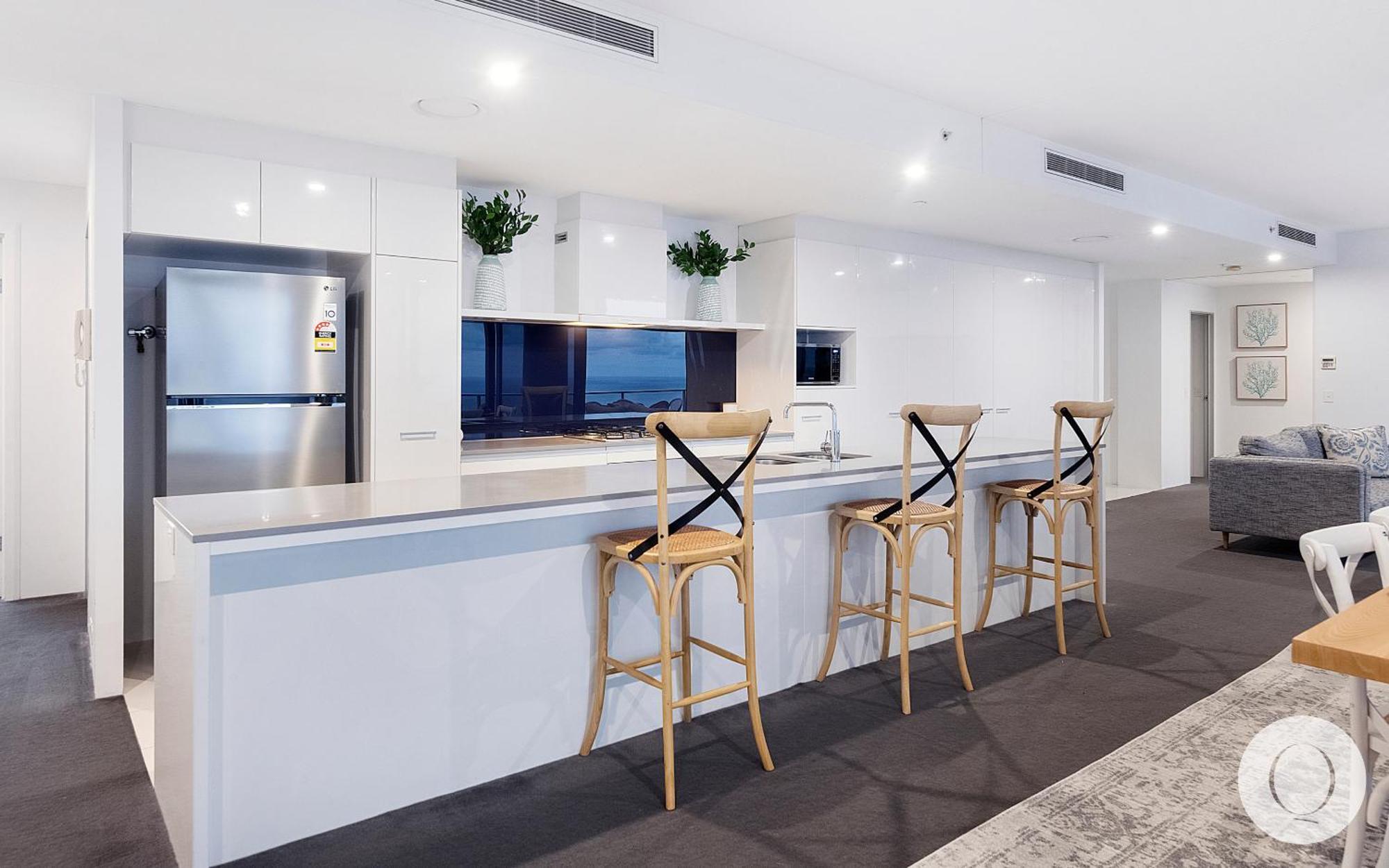 5 Bedroom Executive Sub Penthouse In The Heart Of Surfers With Full Ocean Views - Sleeps 12 - Circle On Cavill Amazing!! Gold Coast Exterior photo