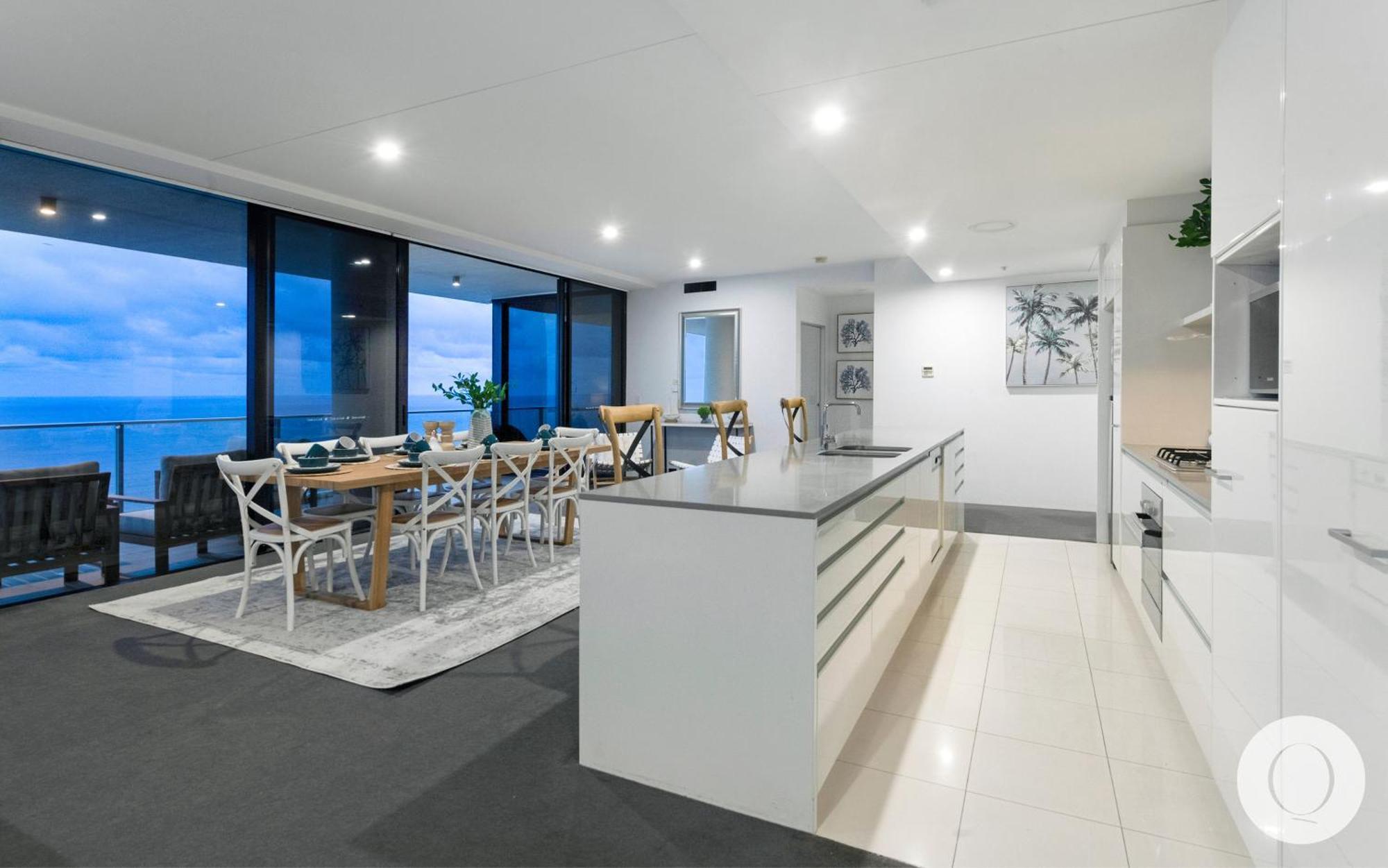 5 Bedroom Executive Sub Penthouse In The Heart Of Surfers With Full Ocean Views - Sleeps 12 - Circle On Cavill Amazing!! Gold Coast Exterior photo