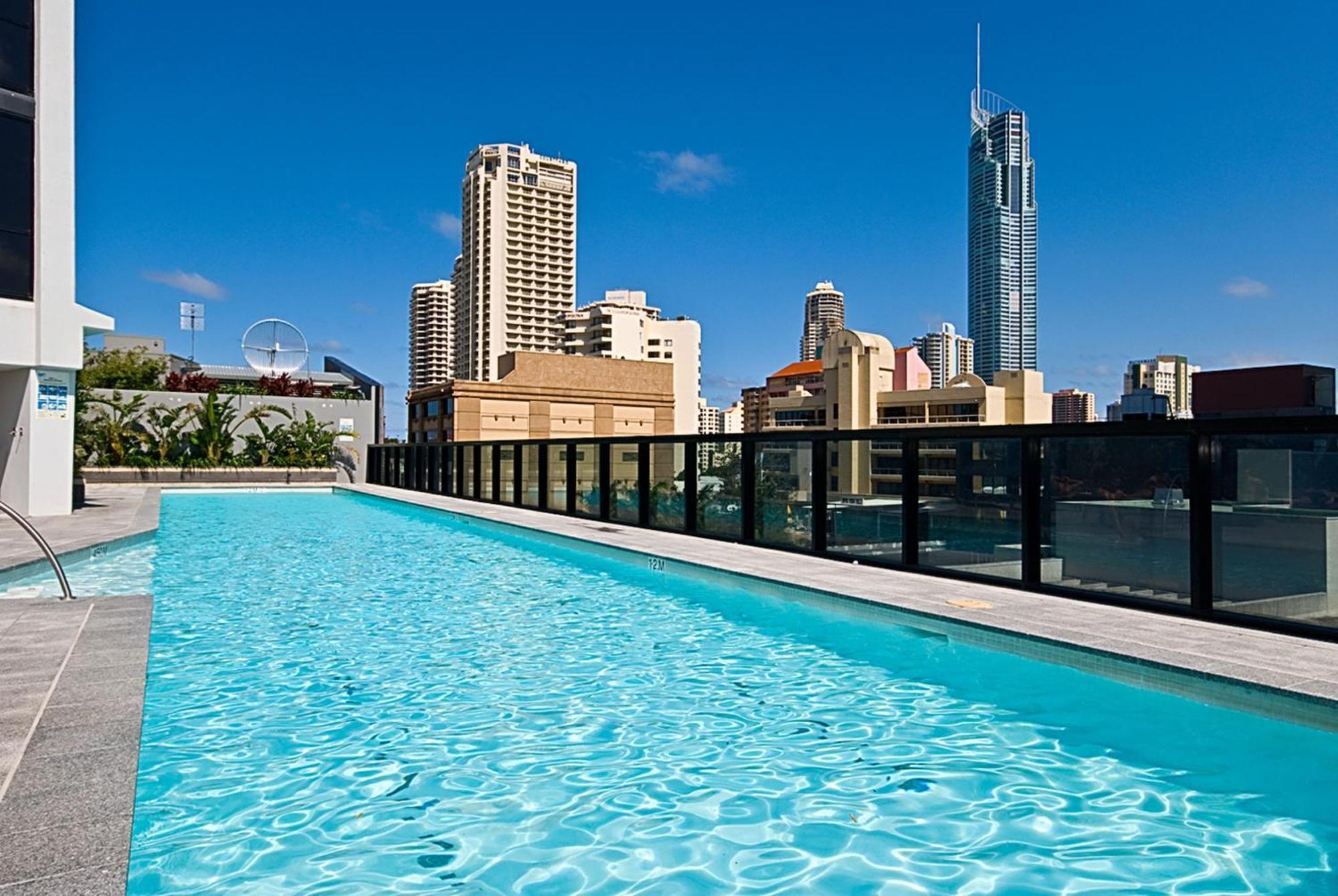 5 Bedroom Executive Sub Penthouse In The Heart Of Surfers With Full Ocean Views - Sleeps 12 - Circle On Cavill Amazing!! Gold Coast Exterior photo